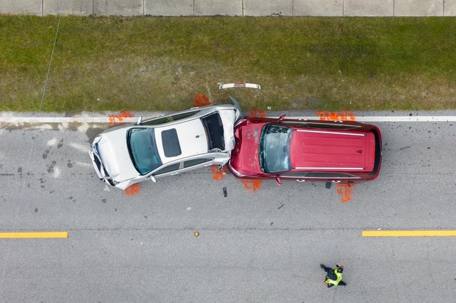 Two cars collided with each other on the road